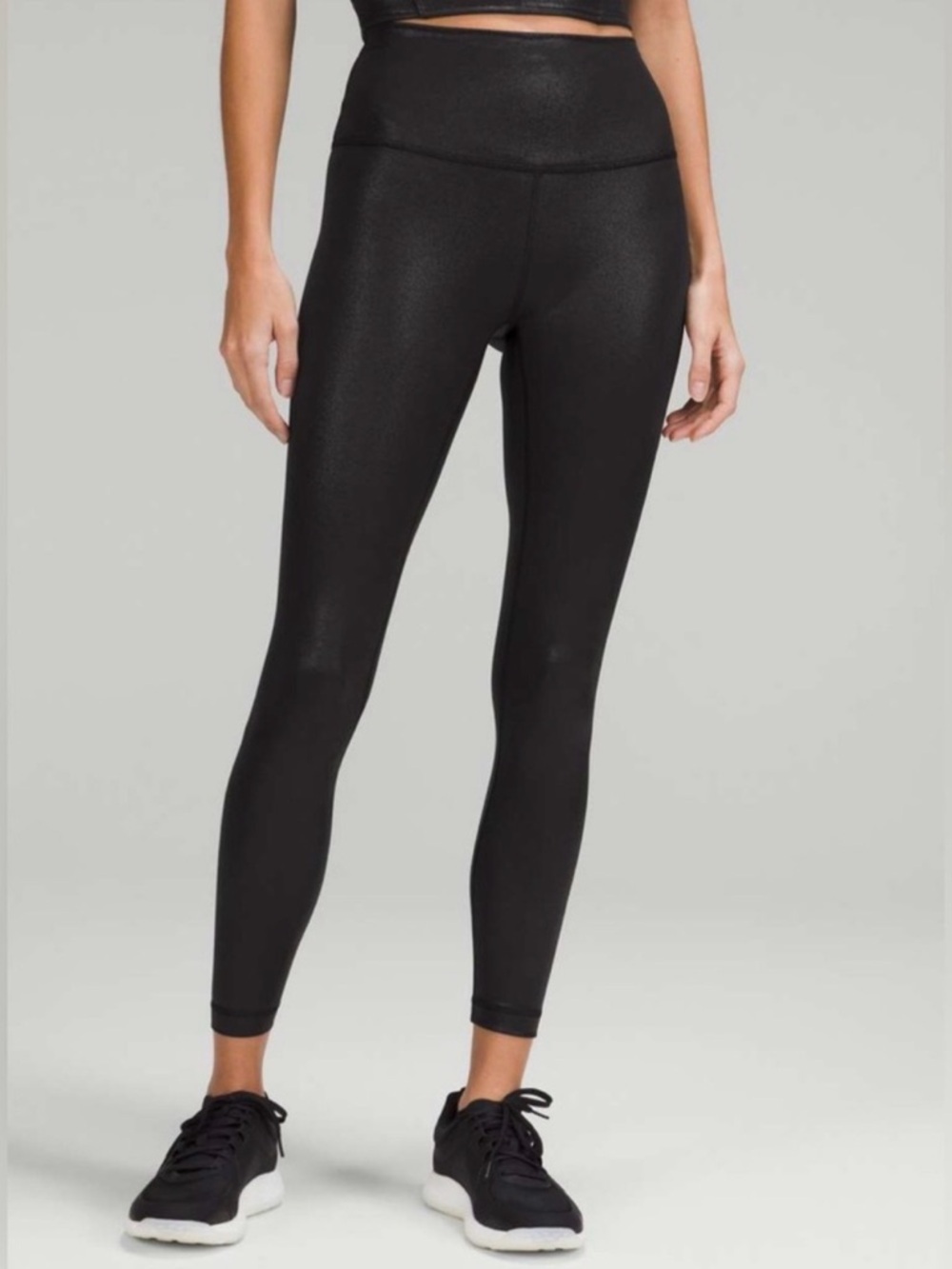 Lululemon Wunder Train High-Rise Tight 25" *Foil
Radiate Foil Print Black Size 2